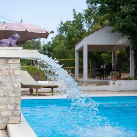 Spacious Retreat With Private Pool, Fitness Centre, And Garden