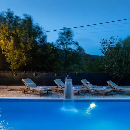 Villa Spacious Retreat With Private Pool, Fitness Centre, And Garden Prgomet